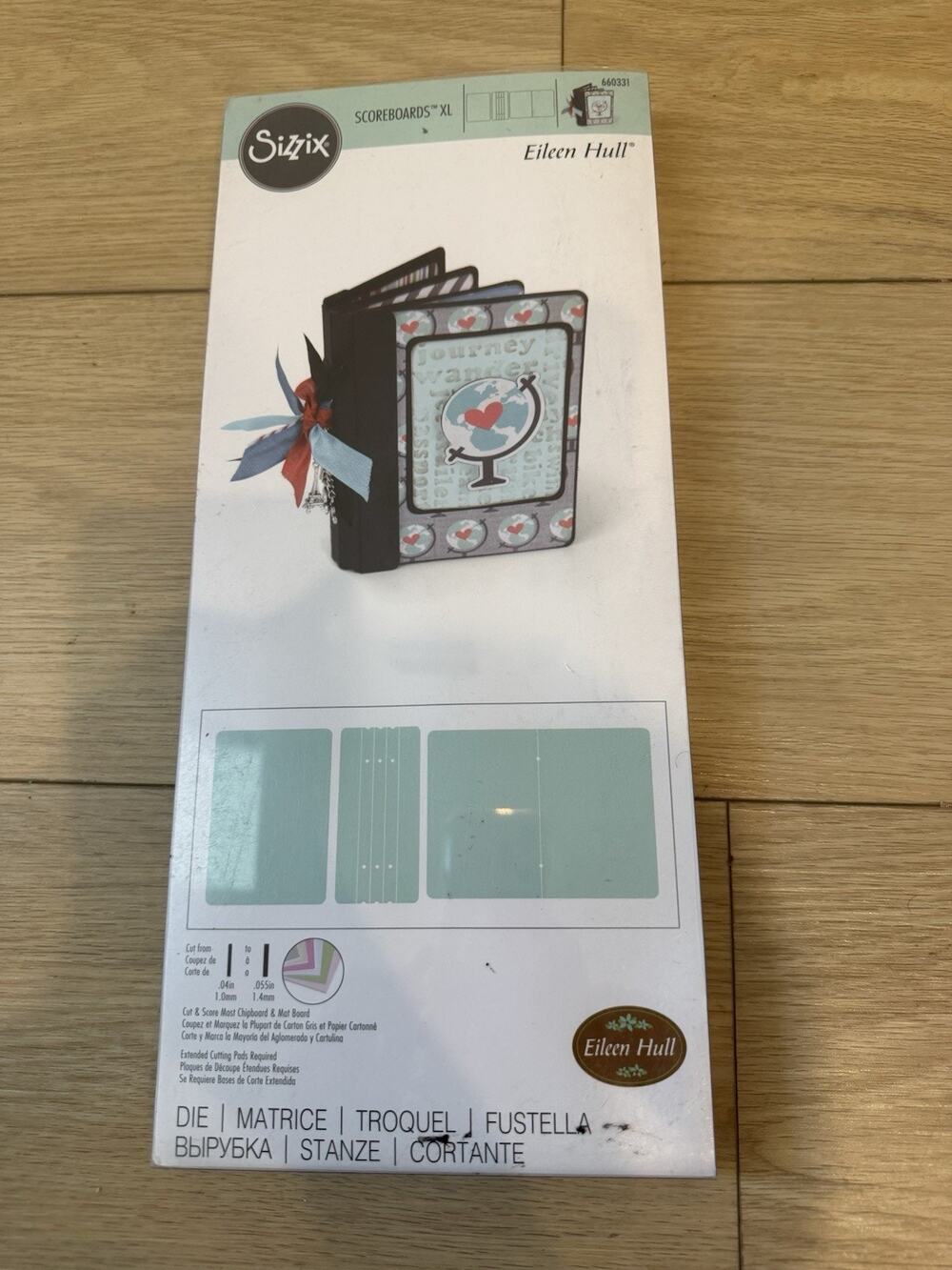 Sizzix ScoreBoards XL Die Book Passport by Eileen Hull 660331 EUC
